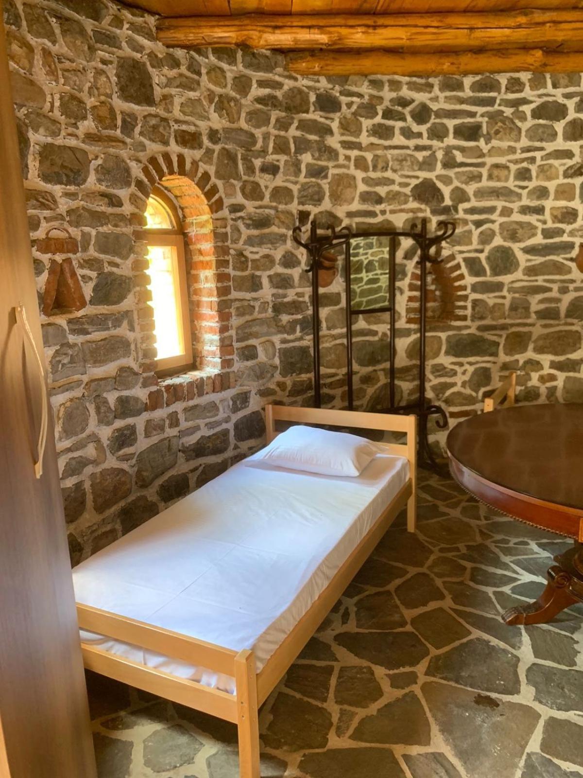Dibra Park Agrotourism Hotel Peshkopia Kültér fotó